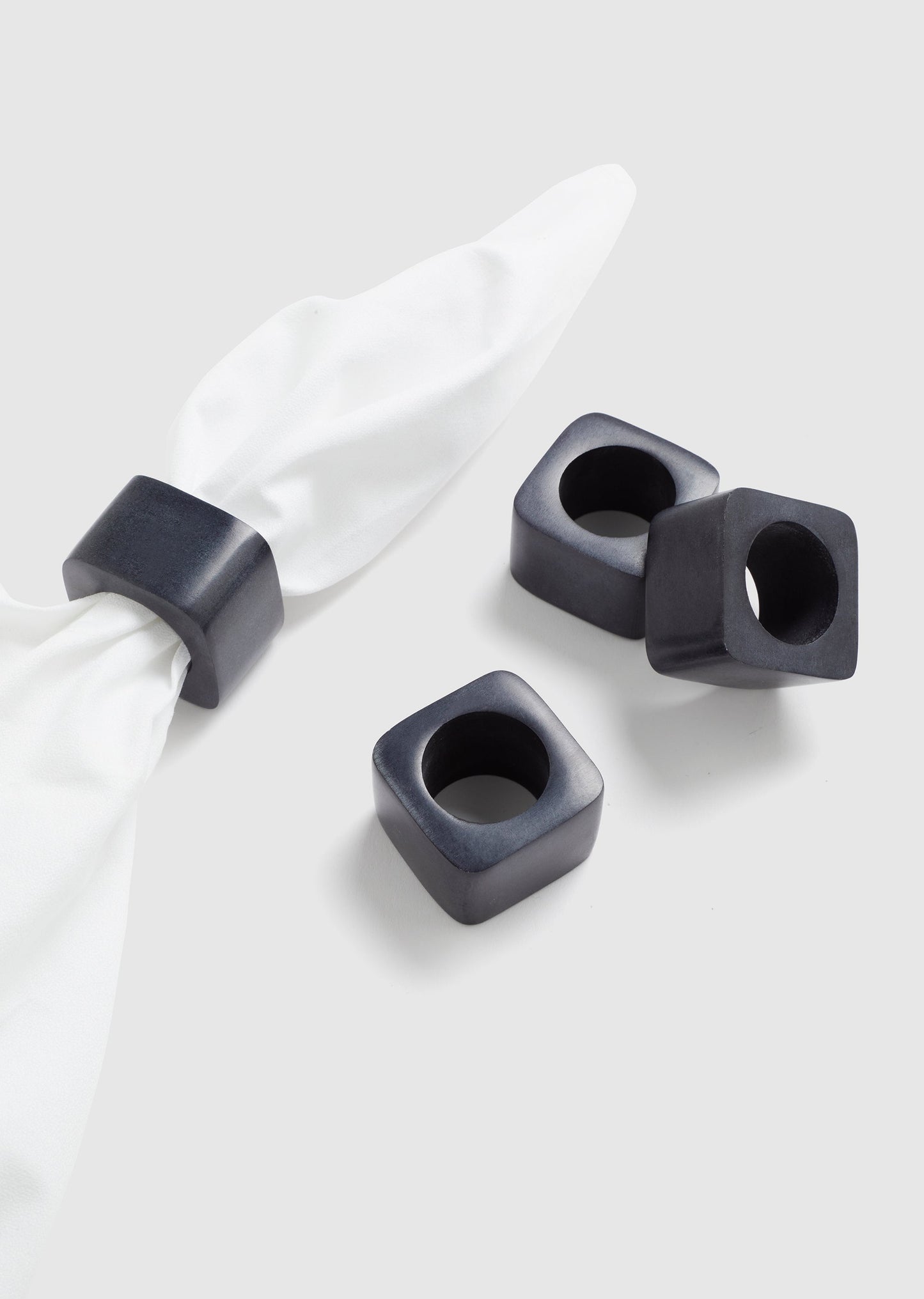 Retreat - 4 x Napkin Ring