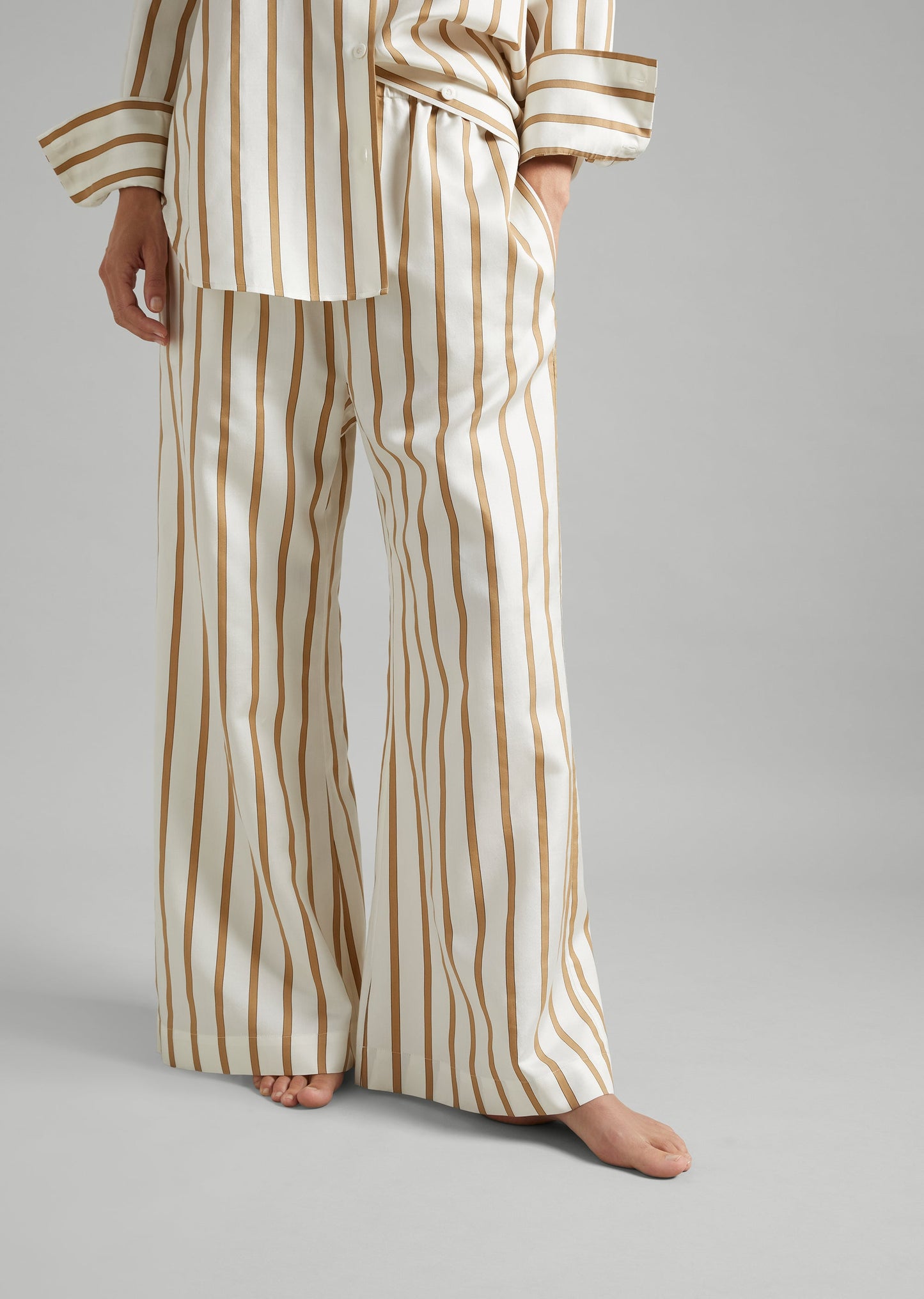 Silk- Twill Wide Leg Pant