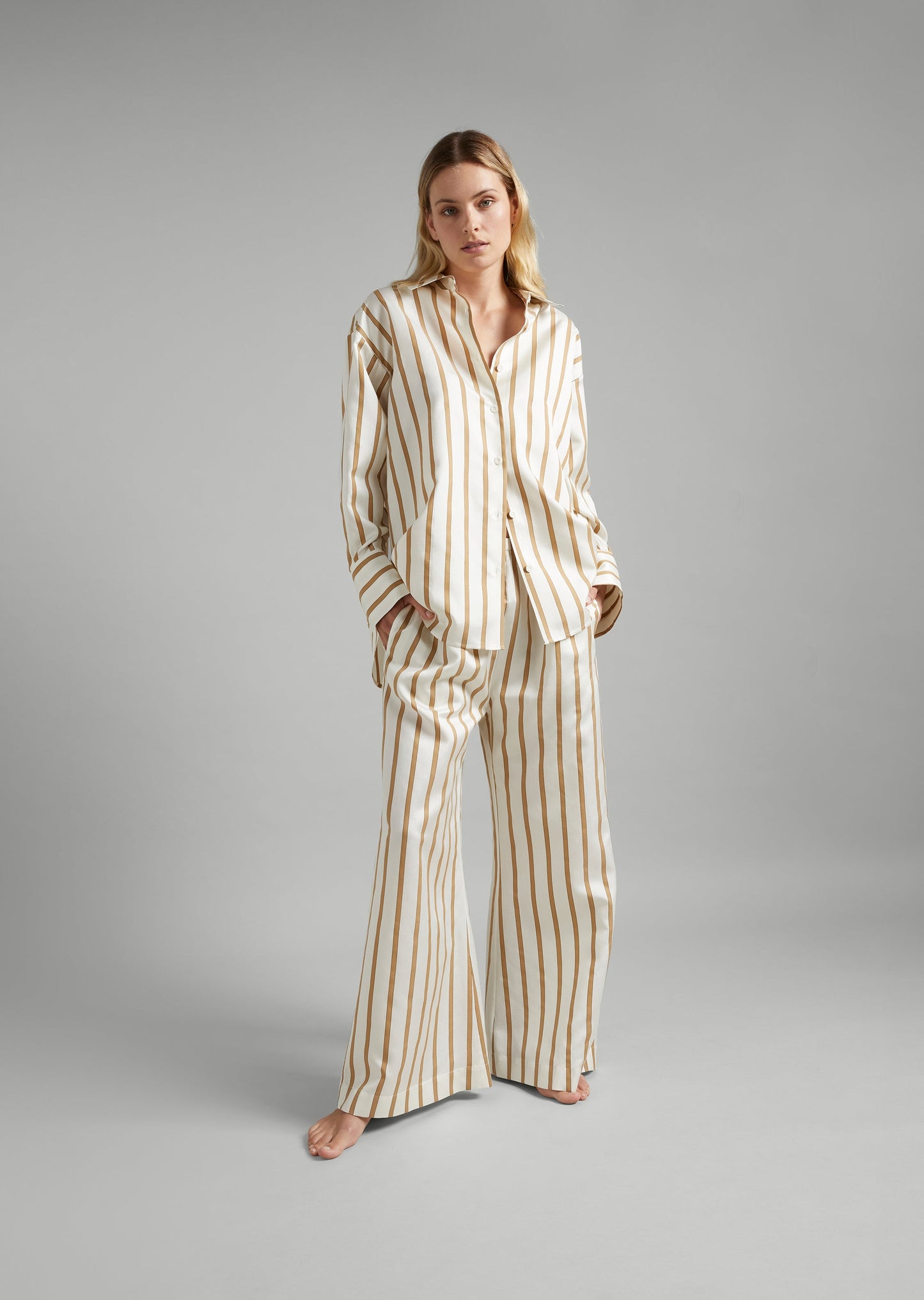 Silk- Twill Wide Leg Pant