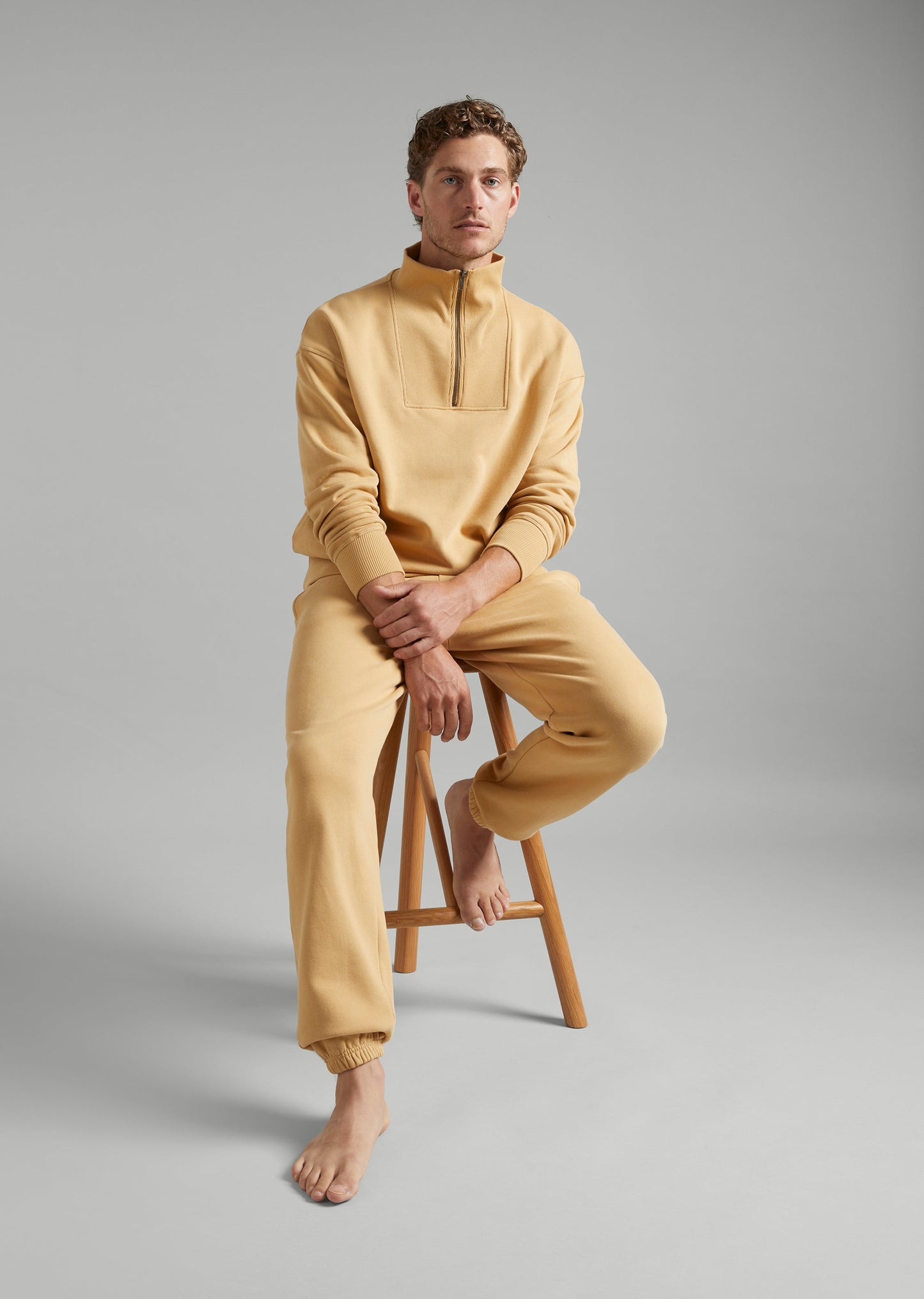 Relax- Zip Sweatshirt