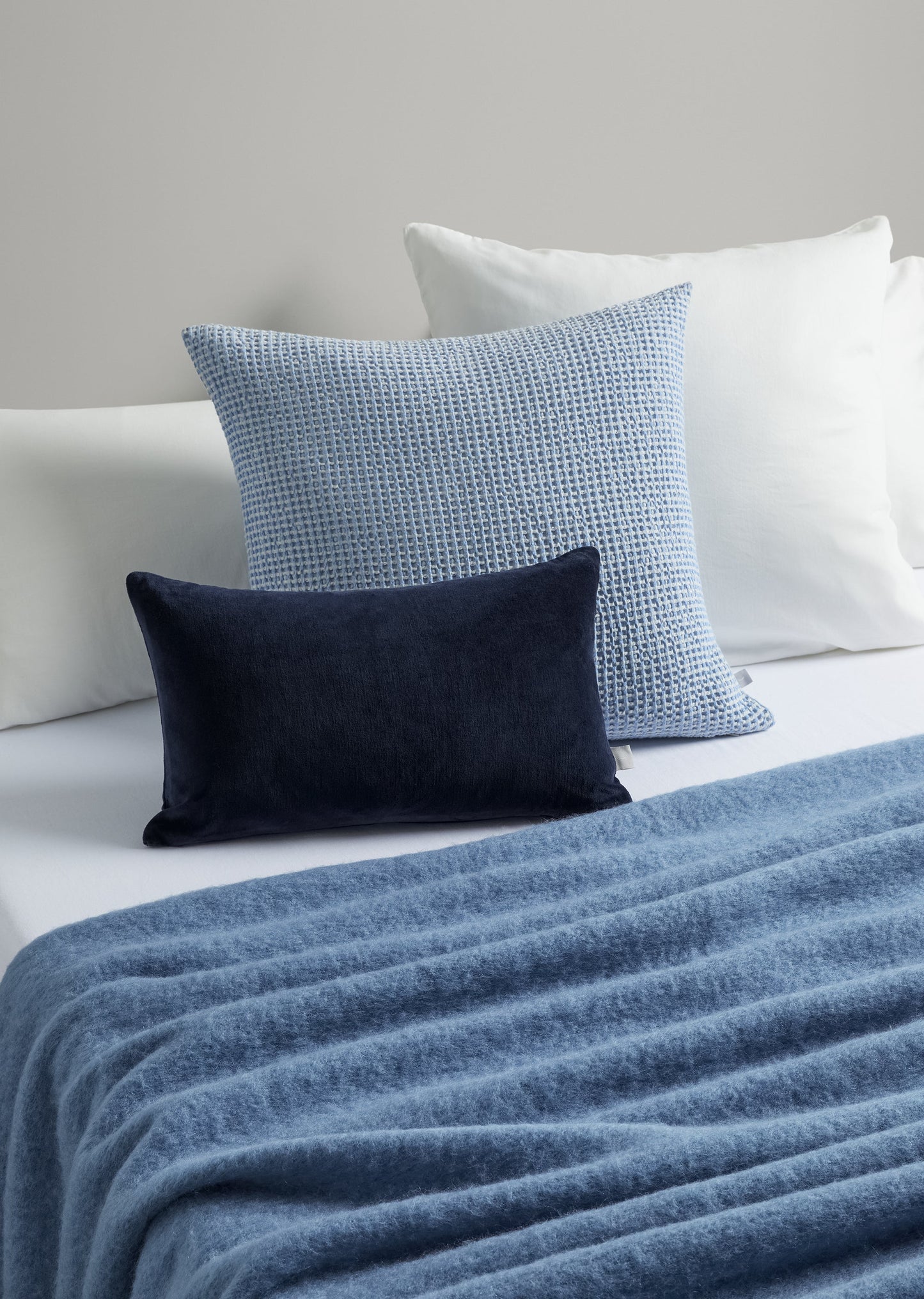 Velvet- Rectangle Cushion Cover