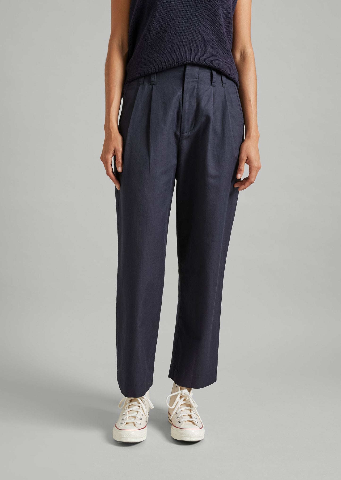Pleat Front Pant