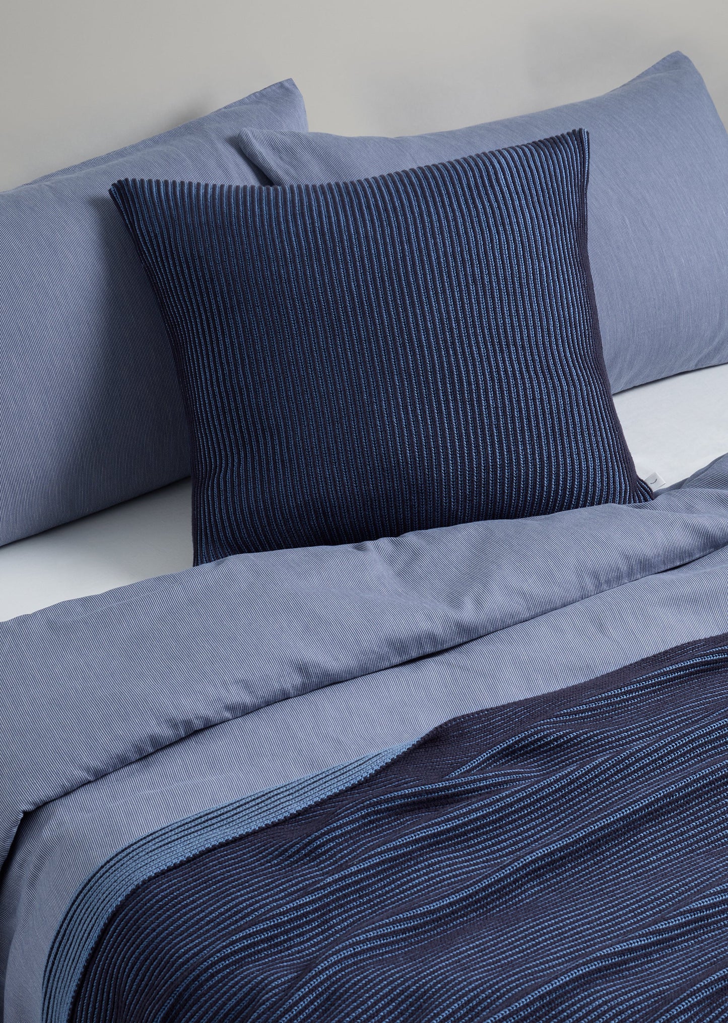 Plated Knit Cushion Cover