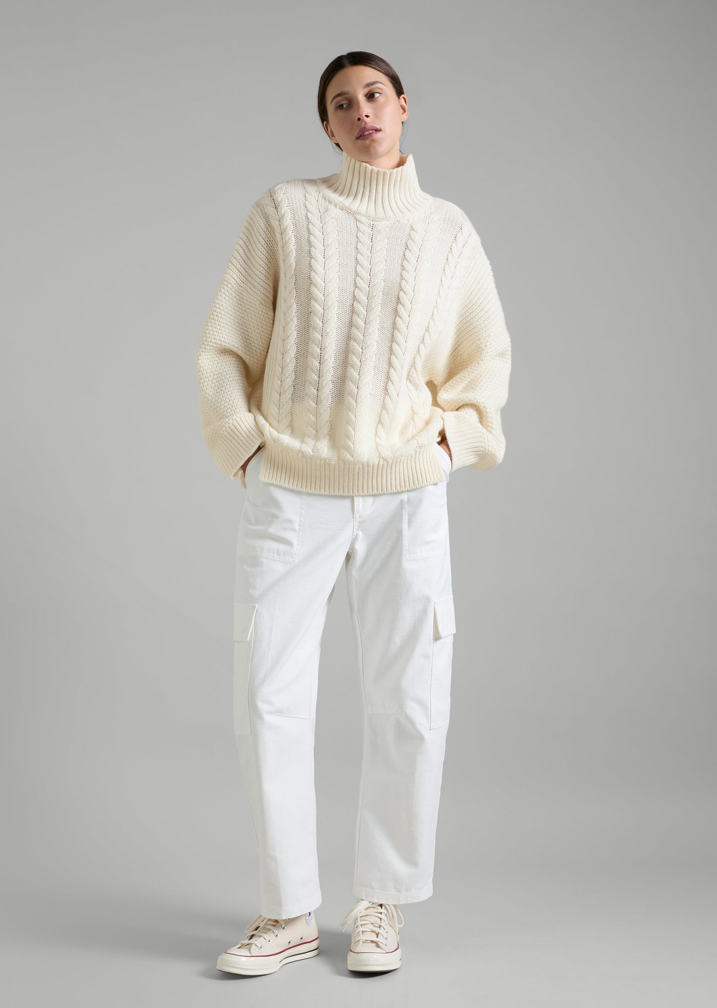 Cable Turtle Neck Knit